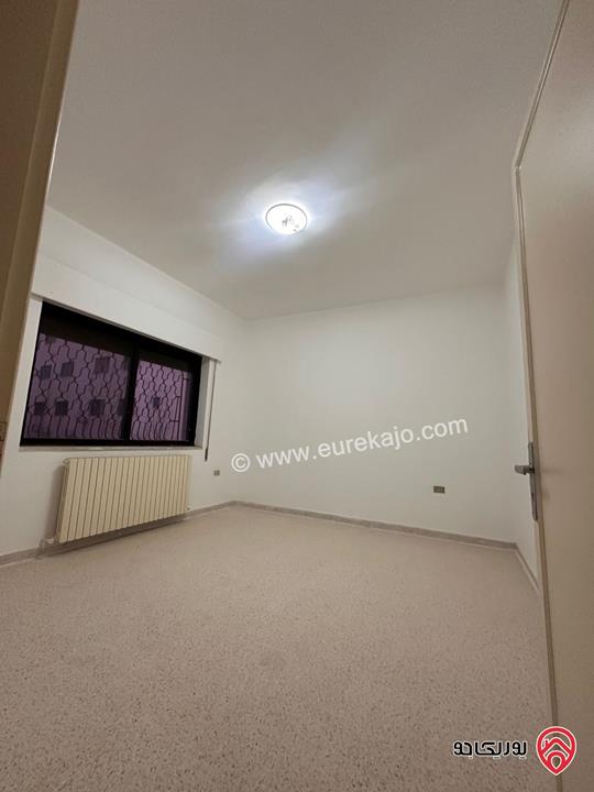 شقة طابق أول مساحة 200م للايجار في عمان - خلدا 