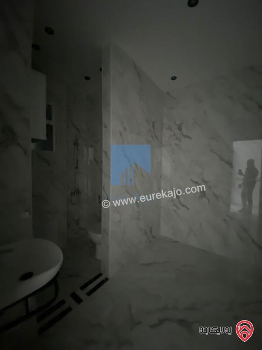 شقة فاخرة طابق ثاني مساحة 200م تشطيب سوبر ديلوكس لم تسكن للبيع في عمان - تلاع العلي