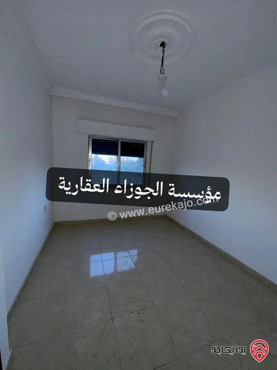 3 شقق فارغات مساحة كل شقة 125م طابق أول / ثاني للايجار في نفس العمارة في عمان - ضاحية الحاج حسن منطقة شارع الاذاعة