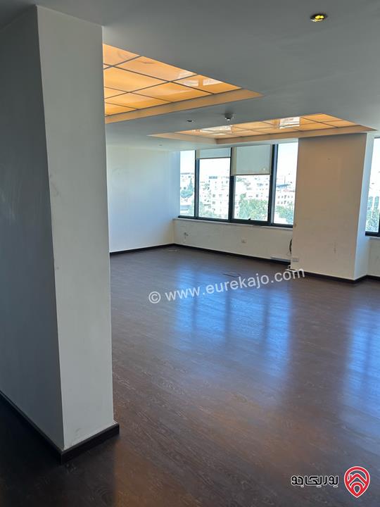 مكتب تجاري مساحة 165م للإيجار في عمان - السابع