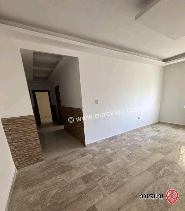 شقة شبه أرضية مساحة 200م للايجار في عمان - دابوق 