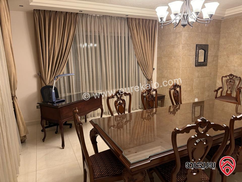 شقة طابقية سوبر ديلوكس مساحة 300م طابق ثاني للبيع في عمان - الرابية شارع عاهد السخن