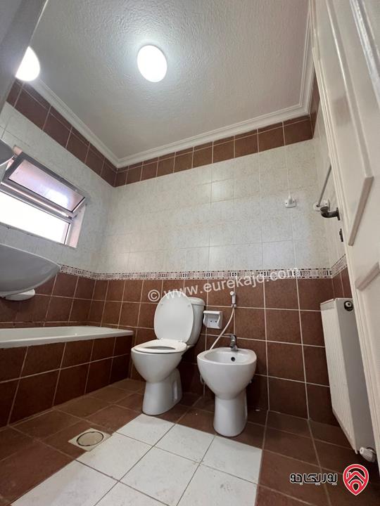 شقة طابق أول مساحة 160م للايجار في عمان - ام السماق 