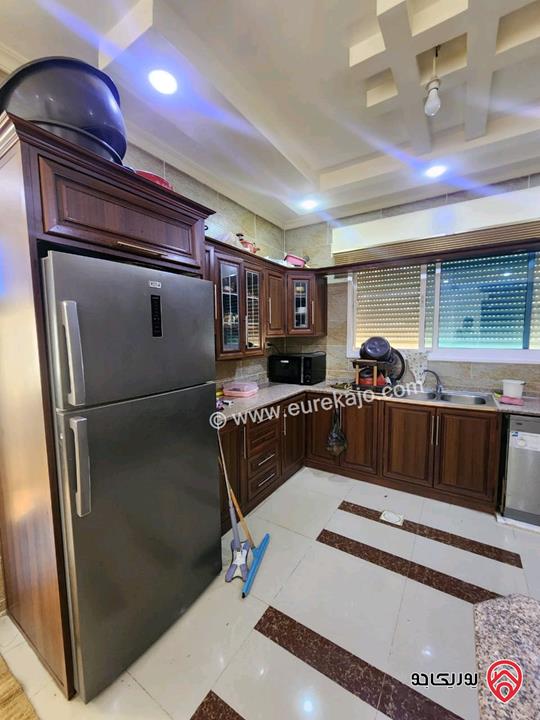 شقة شبه أرضية مساحة 150م داخلي و 120م خارجي للبيع في اربد - الحي الشرقي