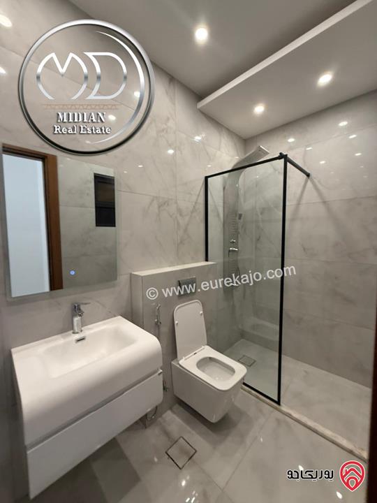 رووف فارغ للايجار في عمان - عبدون مساحة 190م مع تراسات تشطيبات سوبر ديلوكس اطلالة جميلة جديد لم يسكن