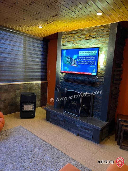 شقة طابق رابع مع روف مساحة 220م للبيع في عمان - ام السماق من المالك