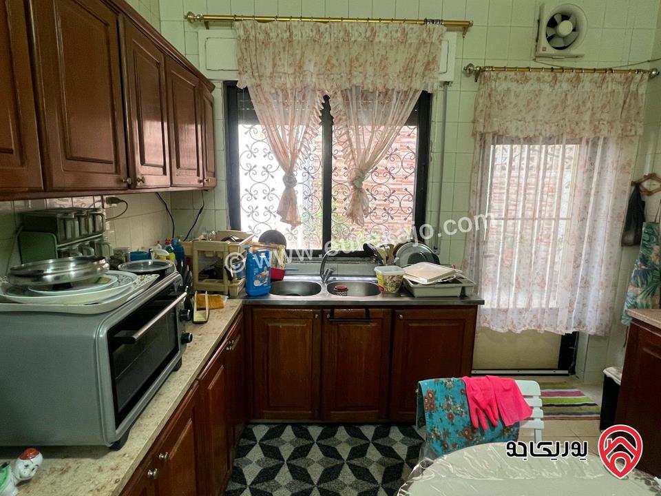 A standalone two-story house with a built-up area of 150 sqm and Size of land 400 sqm for sale in Amman - Dahiyet Alrasheed