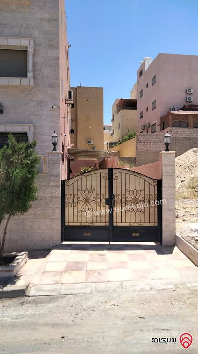 بناية سكنية للبيع في العقبة - التاسعة