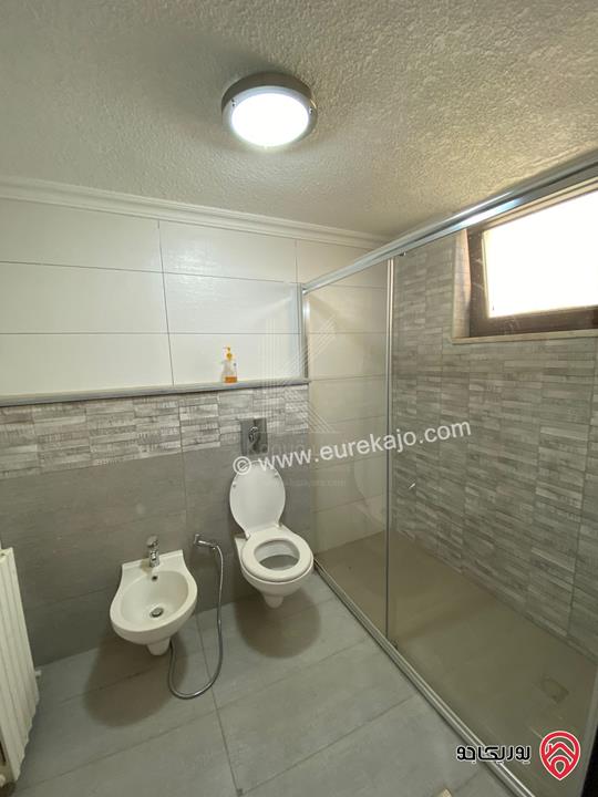 شقة فاخرة مساحة 195م طابق ثاني للبيع في عمان - ام اذينة