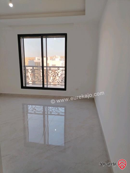 شقة مميزة طابق ارضي معلق مساحة 230م للبيع في عمان - دير غبار