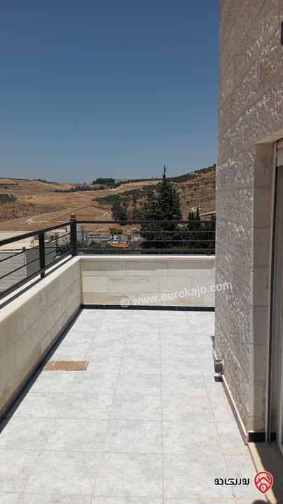 روف طابق ثاني مساحة البناء 110م وخارجي 100م للبيع في عمان –  الفحيص / البلد