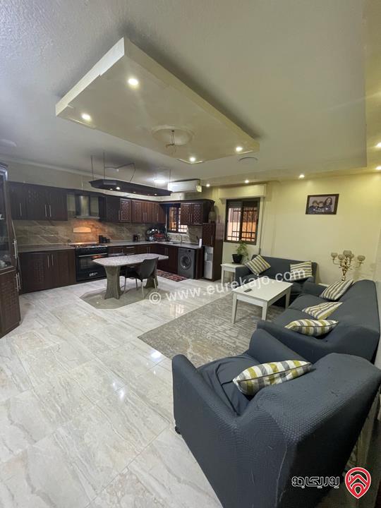 شقة شبه أرضية مساحة 160م داخلي و 180م خارجي للبيع في العقبة/منطقة التاسعة الجمعيات