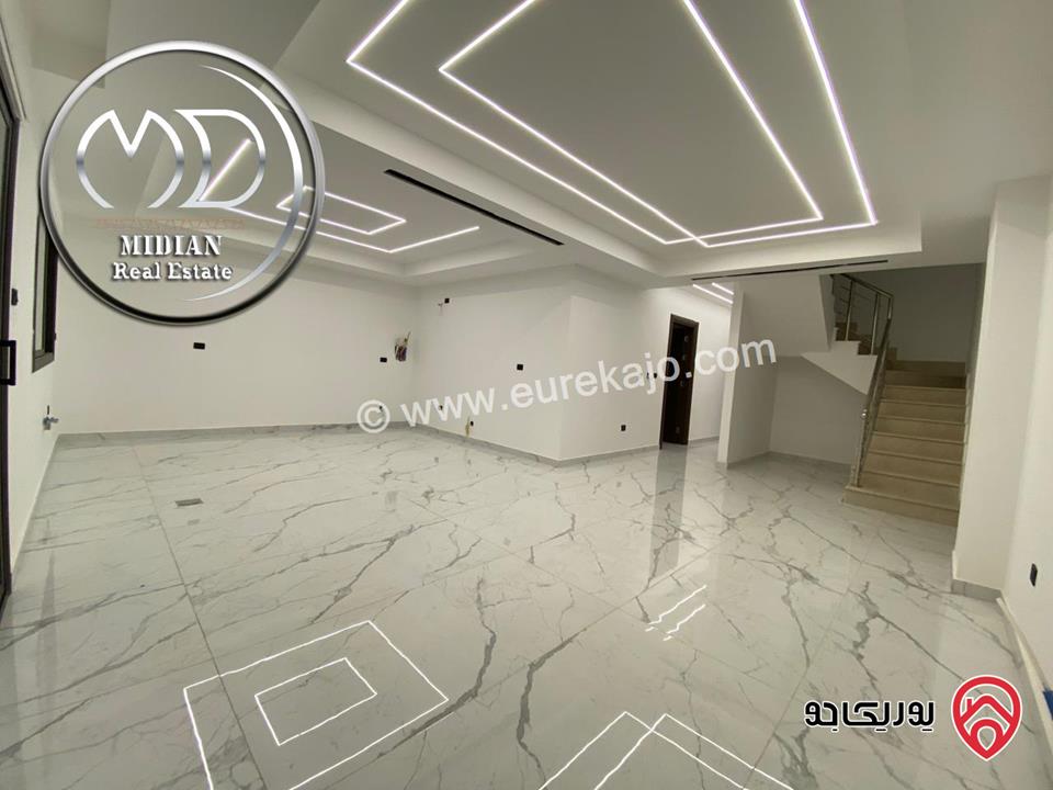 شقق دوبلكس جديدة للبيع في عمان - الجاردنز طابق اخير مع روف مساحات 235م & 280م مع تراسات تشطيبات و ديكورات فاخرة اطلالة رائعة