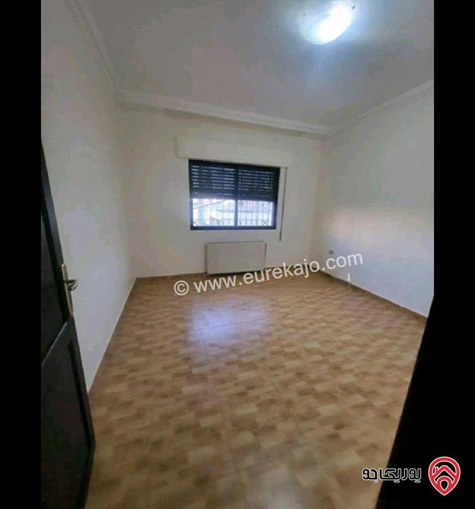 شقة فارغة طابق ثاني مساحة 180م للايجار في عمان - خلدا