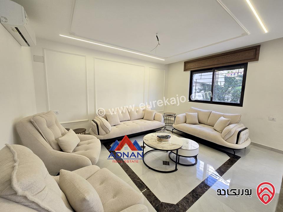 شقة مفروشة مساحة 230م مع حديقة كبيرة 300م و مدخل وكراج خاص للايجار في عمان - الرابية