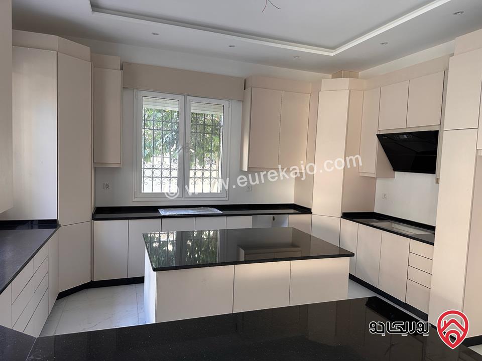 Modern ground floor 240 sqm with garden and private parking for rent in Amman - Alweibdeh