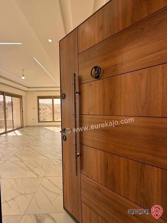 شقق بمساحة 175م للبيع في عمان - أجمل مناطق الجبيهة / حي المنصور 