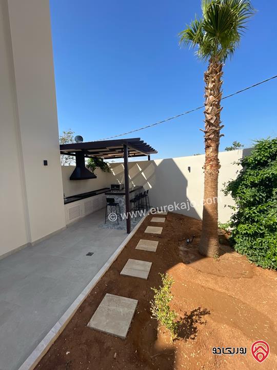 مزرعة مساحة الأرض 450م والبناء 210م للبيع في البحر الميت - السويمة بجانب الفنادق 