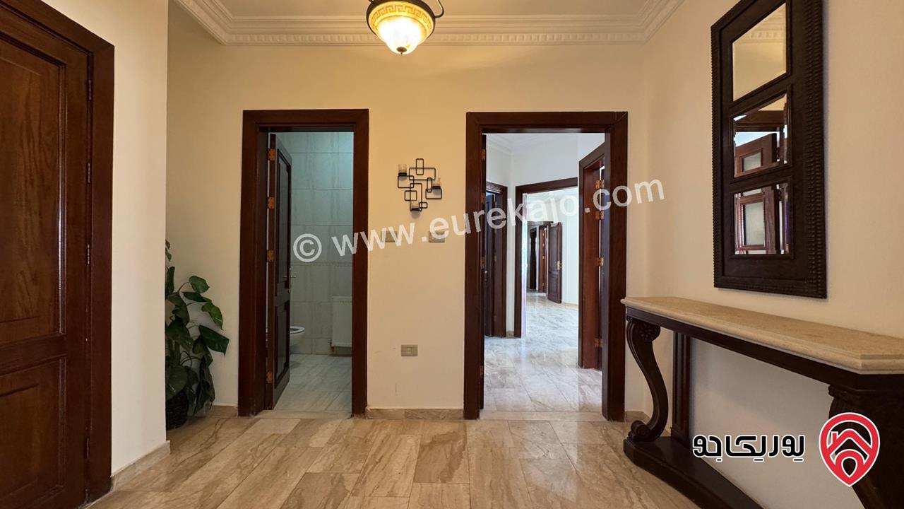 Unfurnished 4 Bedroom Apartment 300 Sqm for rent in Amman - 5th Circle
