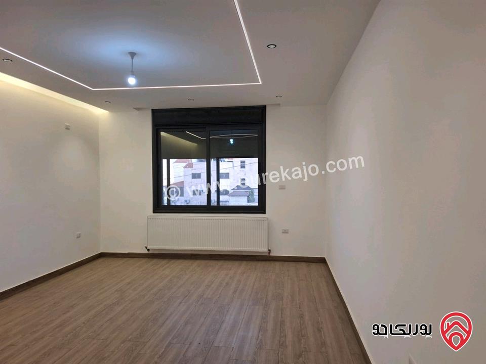 شقة أرضية مساحة 220م داخلي و 150م خارجي للبيع في عمان - شفا بدران