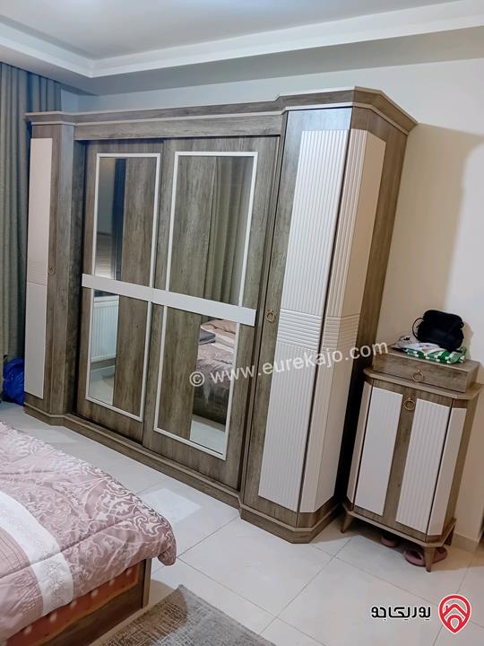 شقة طابق ثالث مع روف مساحة 189م + 50م ترس اجمالي 249م للبيع في عمان - الجبيهة ام زويتينة 