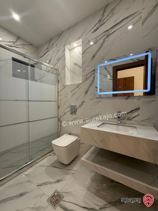 شقة طابق ارضي مساحة 145م مع ترس 80م سوبر ديلوكس للبيع في عمان - ضاحية الياسمين 