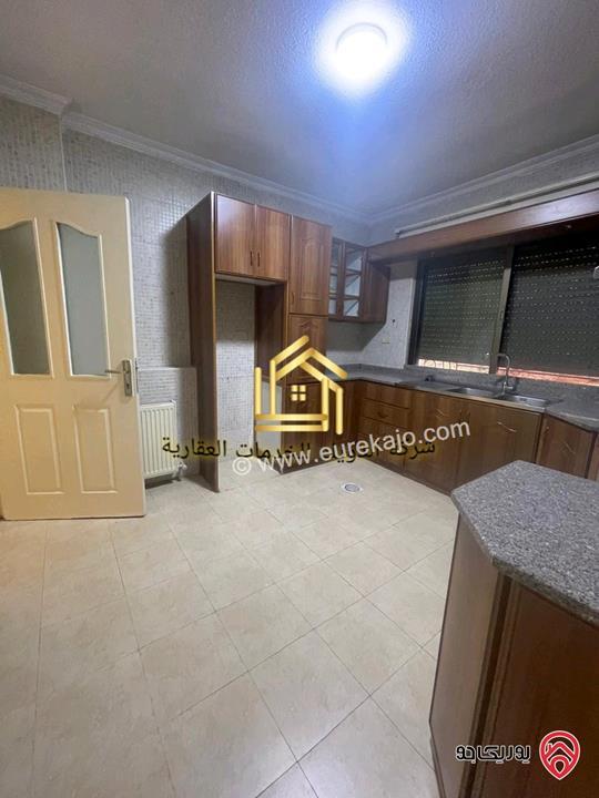 شقة فارغة طابق ارضي معلق مساحة 150م للإيجار في عمان - ضاحية الأمير راشد 