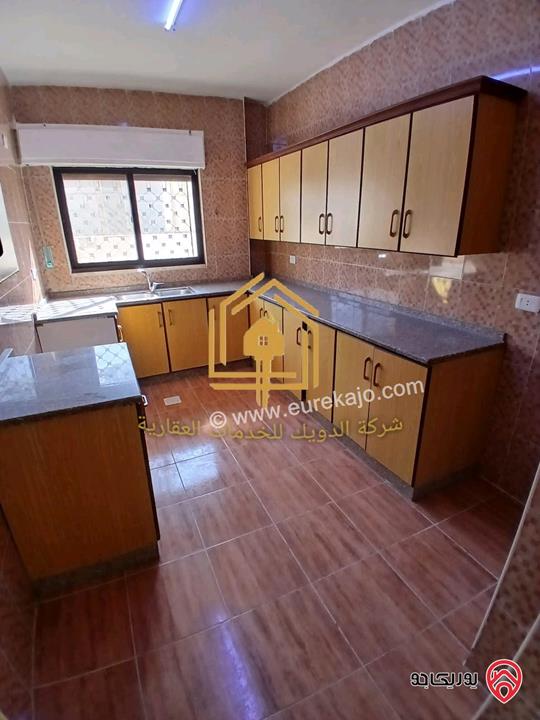 شقة فارغة طابق ثانى مساحة 100م للإيجار في عمان - ضاحية الرشيد 