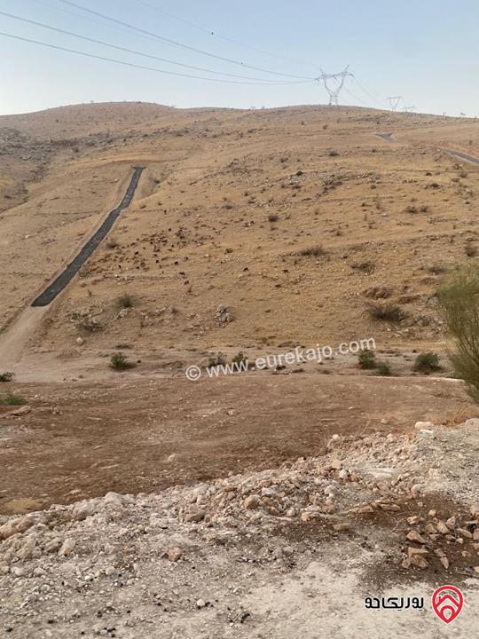 ارض مساحة 3 دونم و 600م للبيع في الزرقاء - السخنة بسعر مغري جداً 