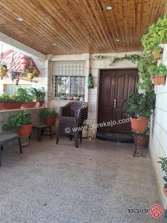 فيلا دوبلكس مساحة 200م على أرض 250م للبيع في عمان - طبربور 