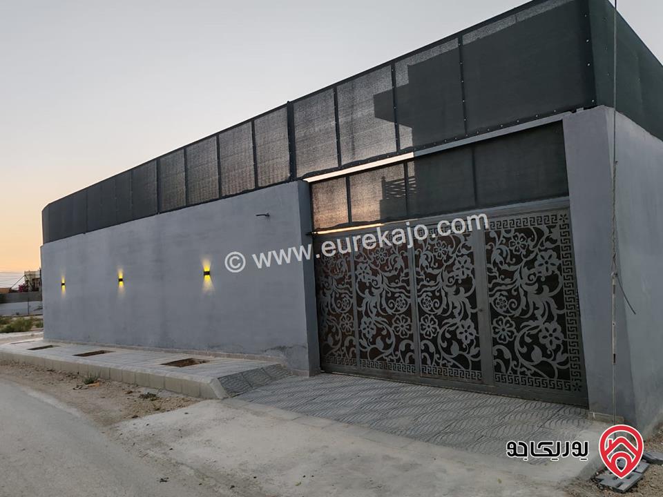 شاليه طابقين مساحة ارض 507م مساحة البناء 200م للبيع في البحر الميت - من اراضي الشونة الجنوبية غور الرامة