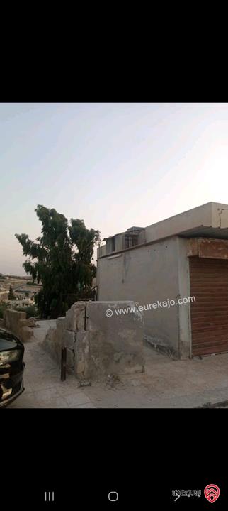 منزل مستقل مساحة 160م على أرض 306م للبيع في المفرق ايدون بني حسن طابقين