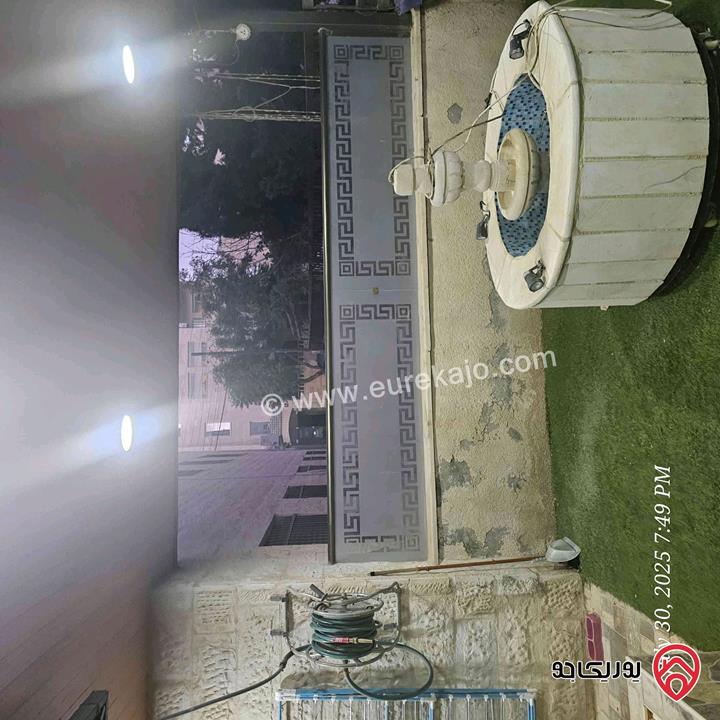 شقة مميزة شبه أرضية مساحة 150م داخلي و 80م خارجي للبيع في عمان - ضاحية الرشيد من المالك مباشرة