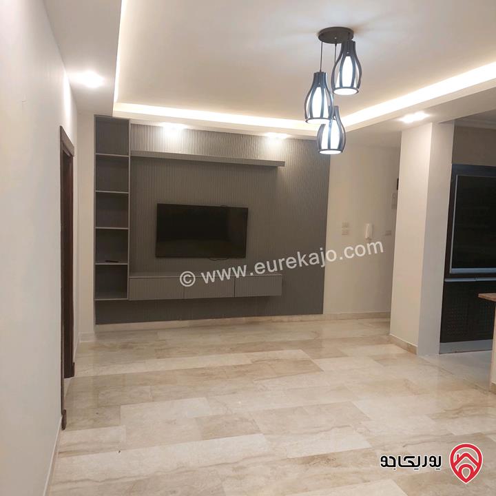 شقة طابق ثالث مساحة 200م للبيع في عمان - ضاحية النخيل قرب طريق المطار