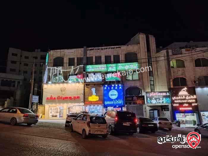 محل تجاري مساحة 200م للإيجار يصلح لعدة مهن بلاستيشن او بلياردو بموقع مميز في عمان - ابوعلندا 