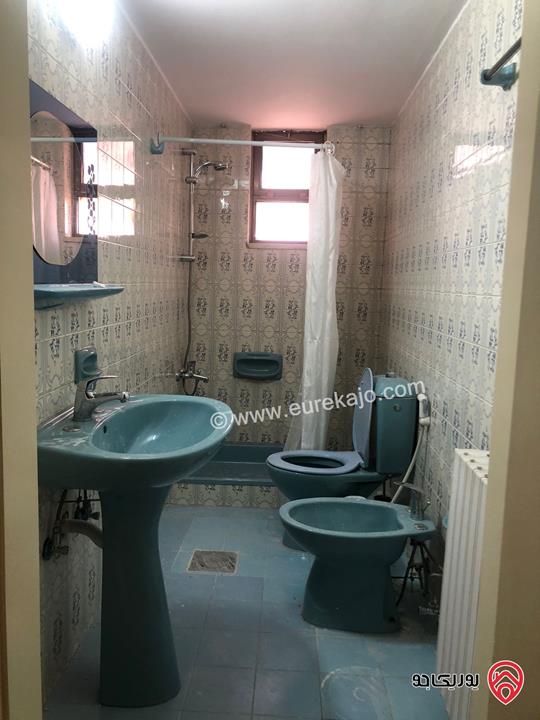 شقة فارغة مساحة 200م للايجار في عمان - الدوار الخامس