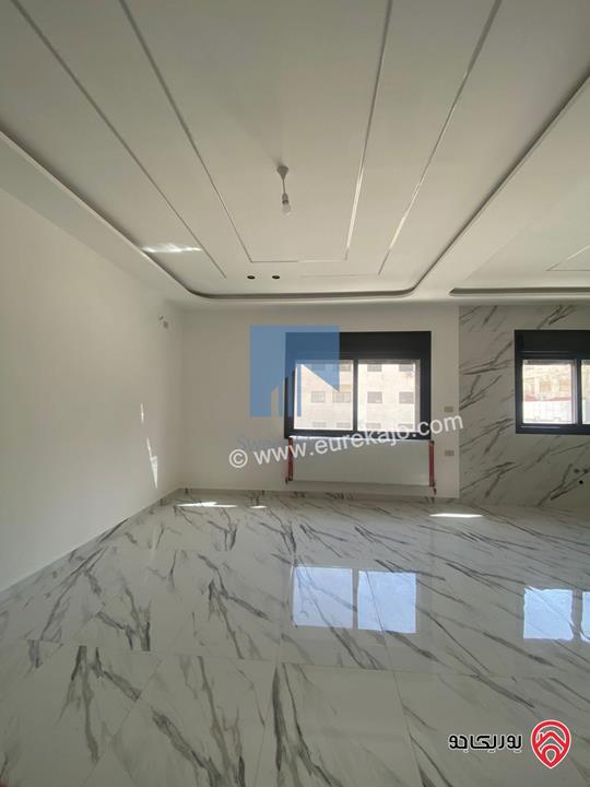 شقة فاخرة طابق ثاني مساحة 200م تشطيب سوبر ديلوكس لم تسكن للبيع في عمان - تلاع العلي