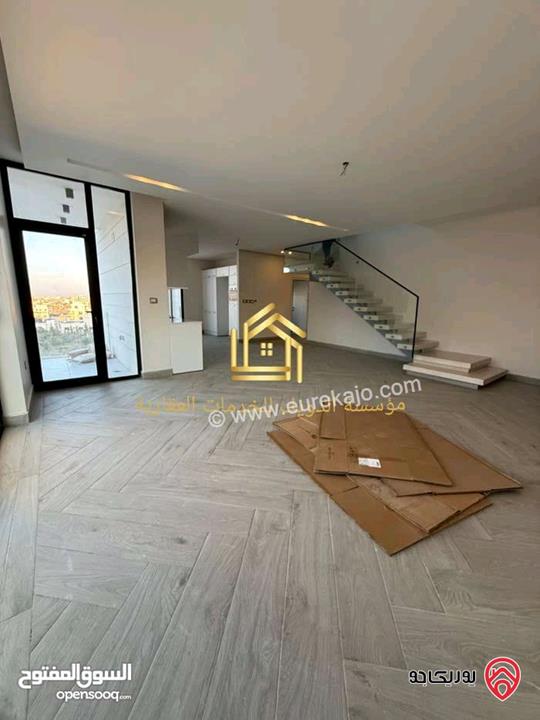 شقة فارغة طابق ثالث دوبلكس مساحة 250م للايجار في عمان - البنيات