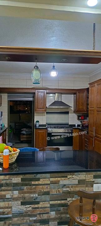 شقة طابق ثاني مساحة 187م للبيع في عمان - عرجان