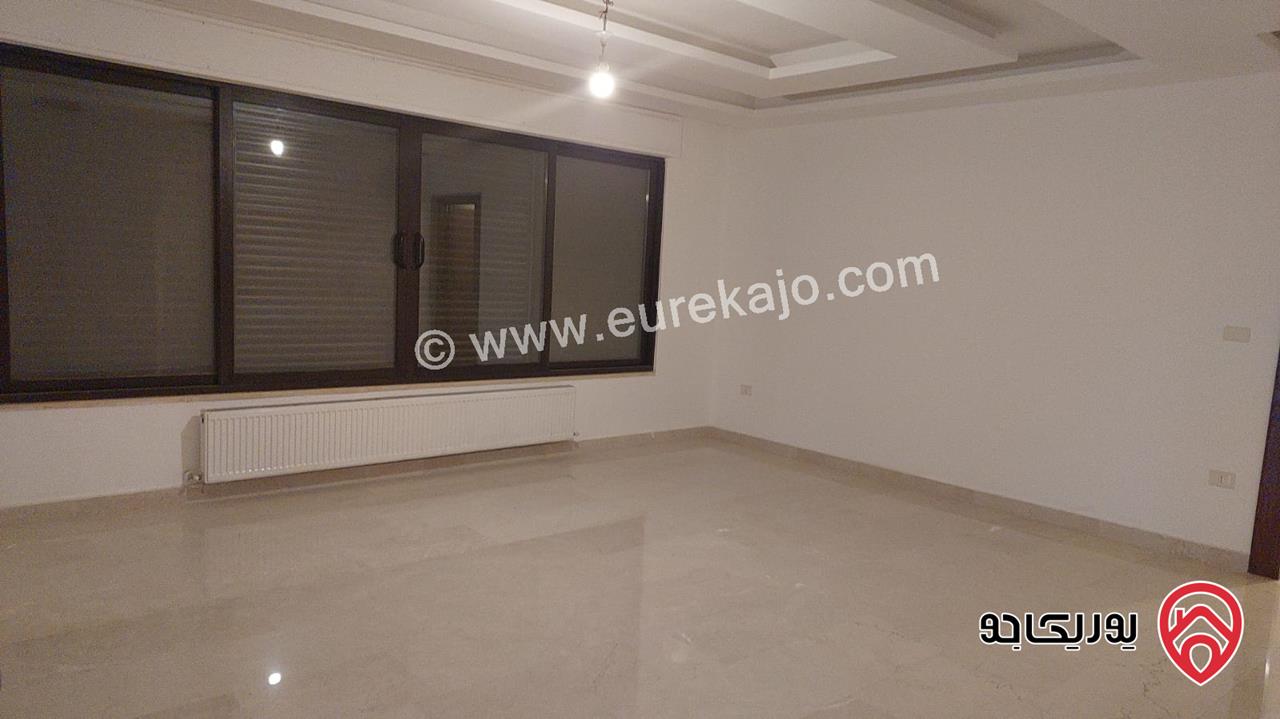 شقة مساحة 195م طابق أول للبيع في عمان - الشميساني