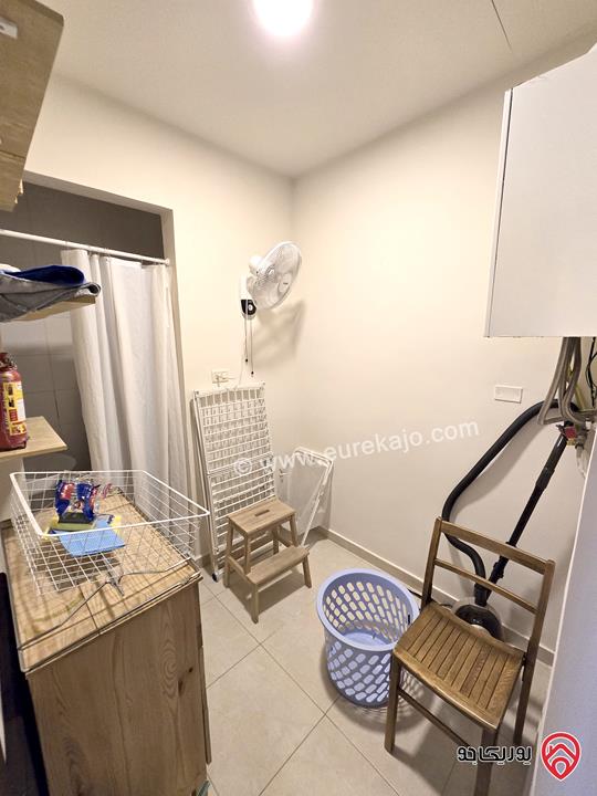 شقة مفروشة فخمة طابق ثاني مساحة 180م للايجار في جبل عمان