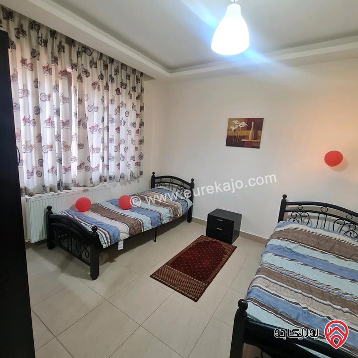 شقة مفروشة طابق ثالث مساحة 127م للبيع في عمان - على شارع المطار مباشرة