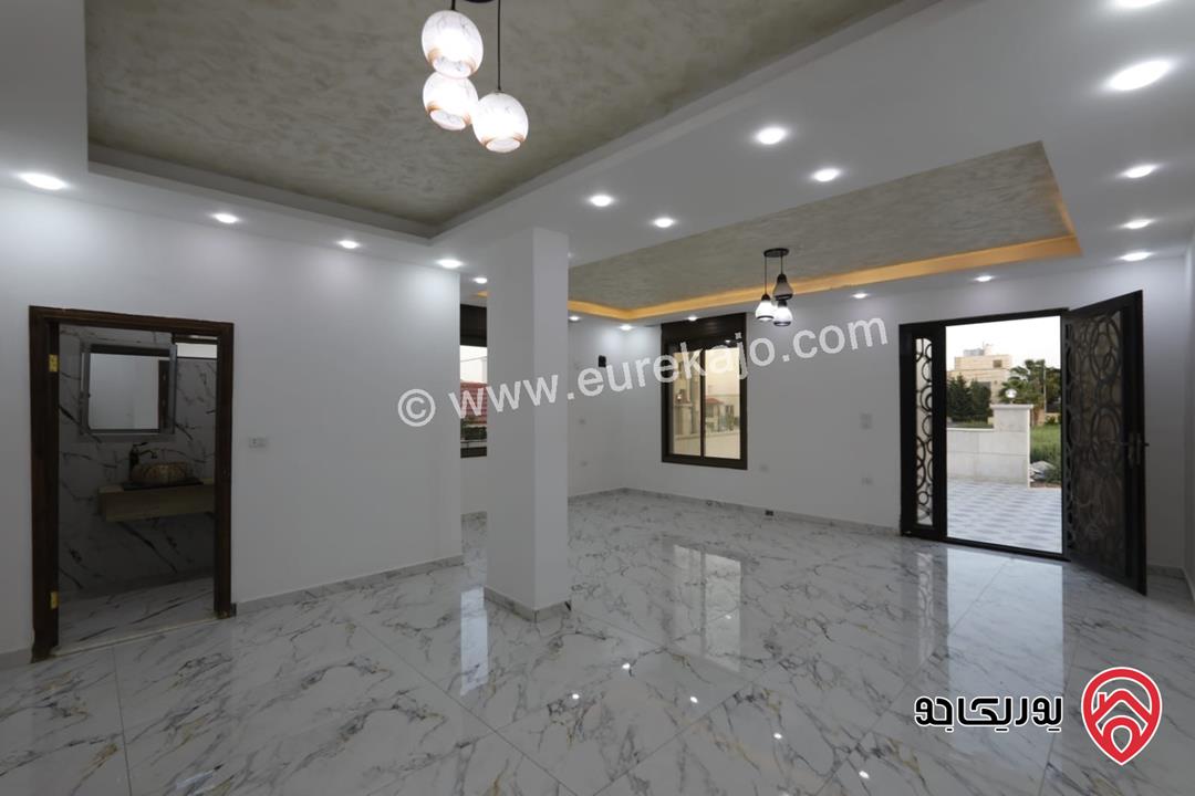 فلل عدد 2 متلاصقات مساحة 620م على أرض 680م للبيع في اربد