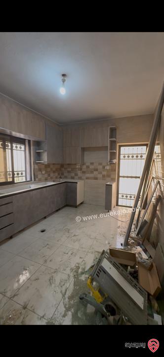 شقة طابق ارضي مساحة 120م للبيع في عمان - ابو علندا