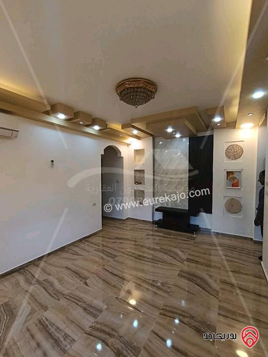 شقة فارغة أرضية مساحة 160م مع ترس 50م ومدخل خاص للايجار في عمان - ام السماق