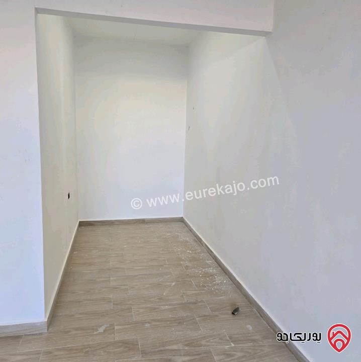 شقق طابقية مساحة 190م للبيع في عمان - طريق المطار