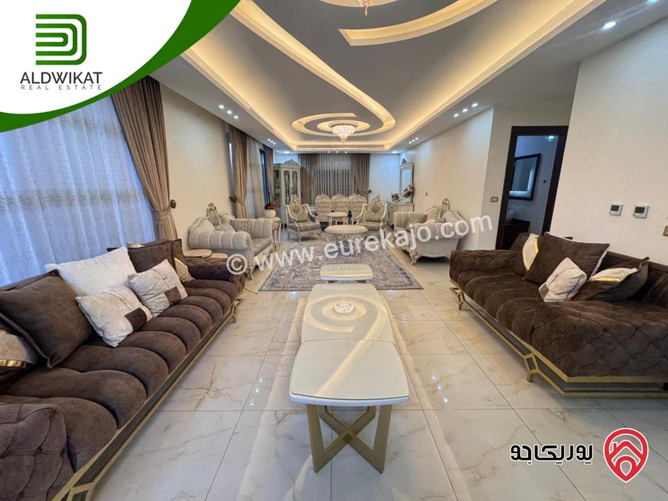 فيلا مستقلة للبيع في عمان - على طريق المطار / الغباشية مساحة البناء 1000م ومساحة الارض 1240م موقع مميز على شارعين