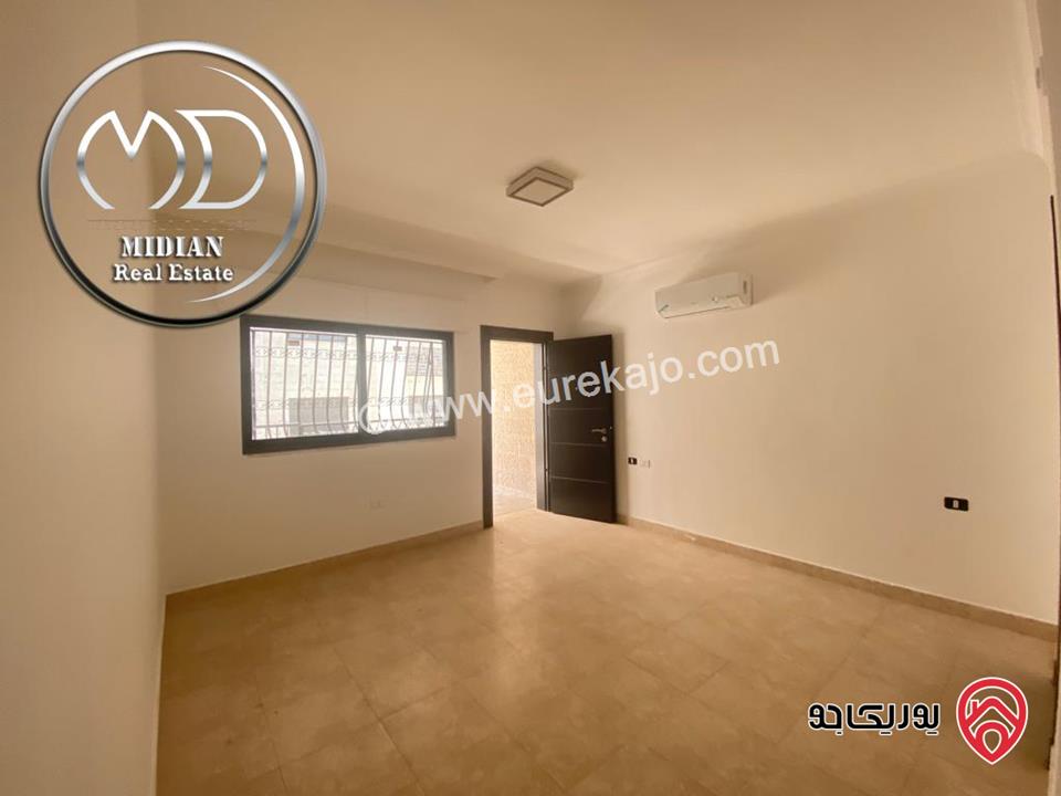 شقة ارضية فارغة للايجار في عمان - ام اذينة مساحة 150م مع ترس و حديقة 200م تشطيبات و ديكورات سوبر ديلوكس