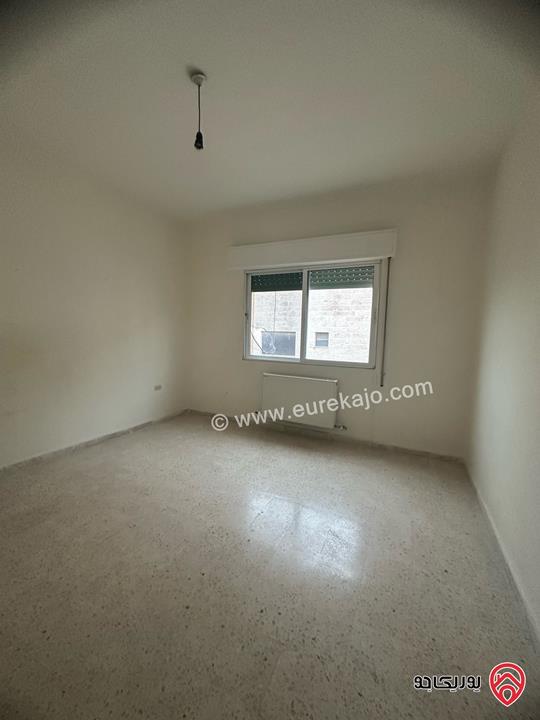 شقة طابق ثالث مساحة 160م للبيع في عمان - الجبيهة خلف السيفوي