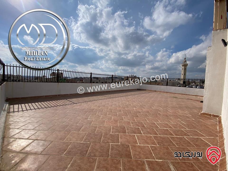 شقة فارغة للايجار طابق أخير مع روف في عمان - خلدا مساحة 300م مع تراسات اطلالة رائعة بسعر مميز جداً